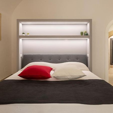 Esperia Luxury Suite & Apartment Noto Luaran gambar